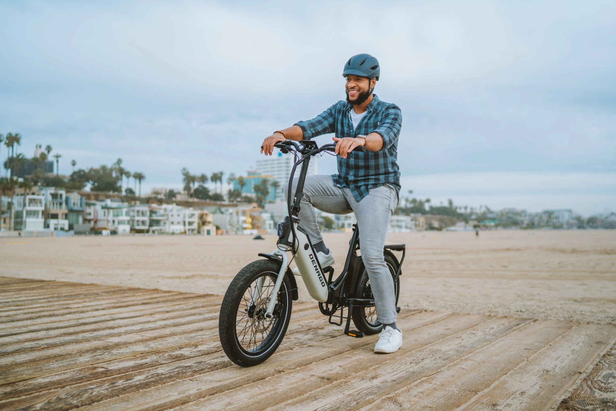 Framsida 20 Framsida -Cyklar Shop FqZO2zMWYAErxYn scaled